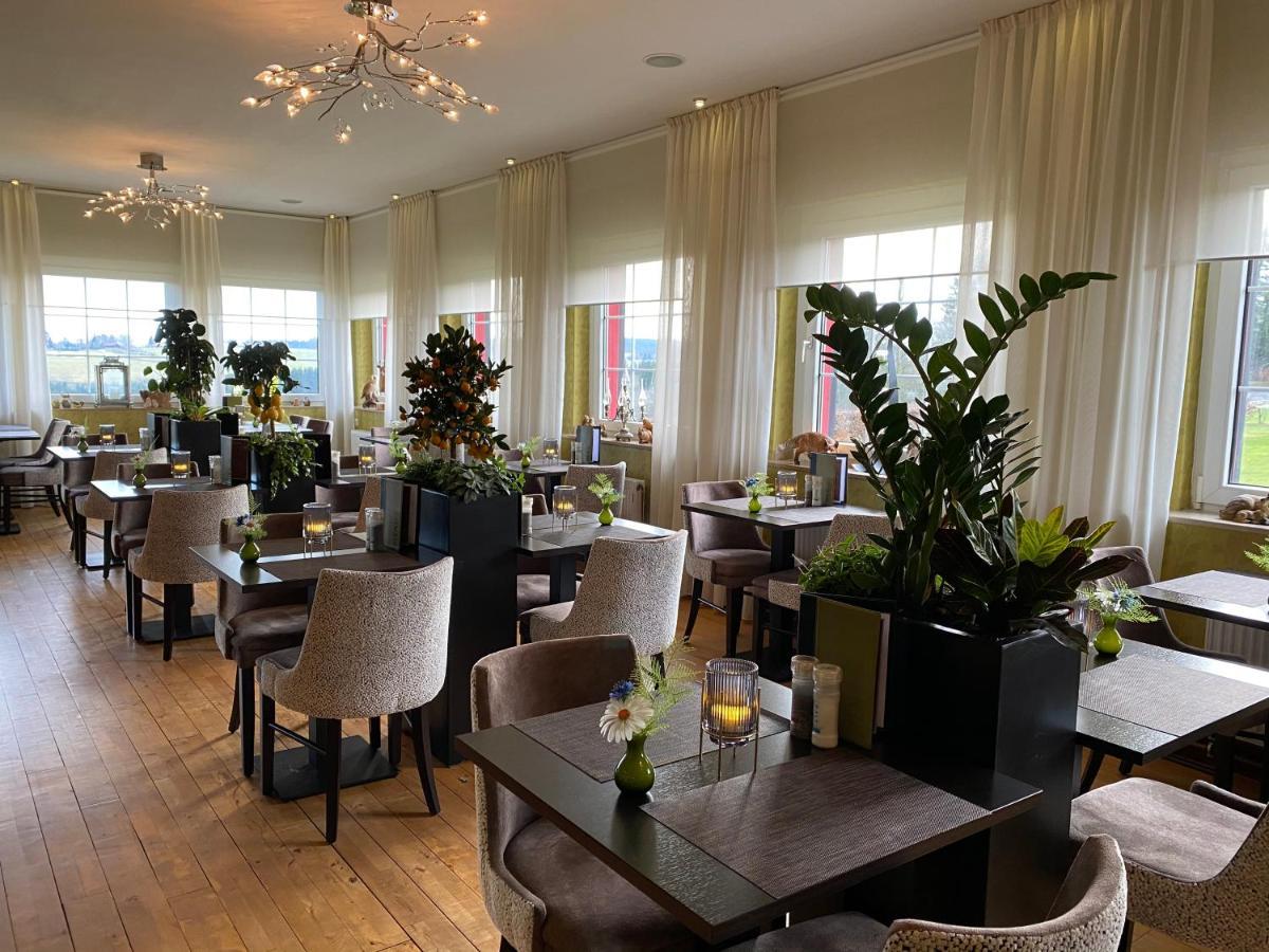 Boutique Hotel Restaurant Hollerather Hof Hellenthal Exterior photo